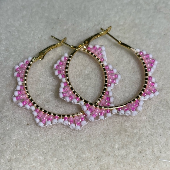 Maker Market 918 Jewelry - Pink and Gold Beaded Hoop Earrings